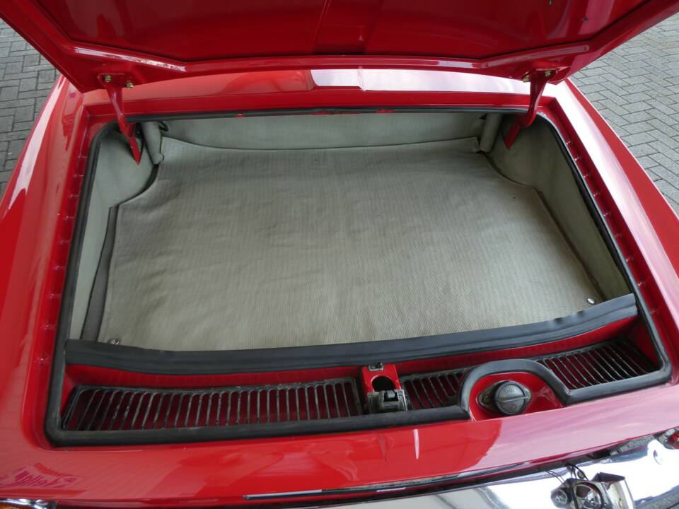 Image 17/27 of Volkswagen Karmann Ghia 1600 L (1967)