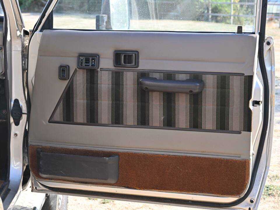 Bild 22/50 von Toyota Landcruiser Turbo LJ 70 (1989)