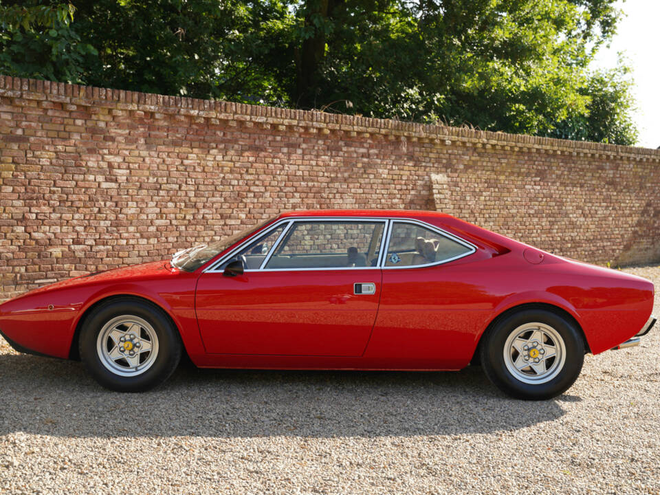 Image 36/50 of Ferrari Dino 308 GT4 (1976)
