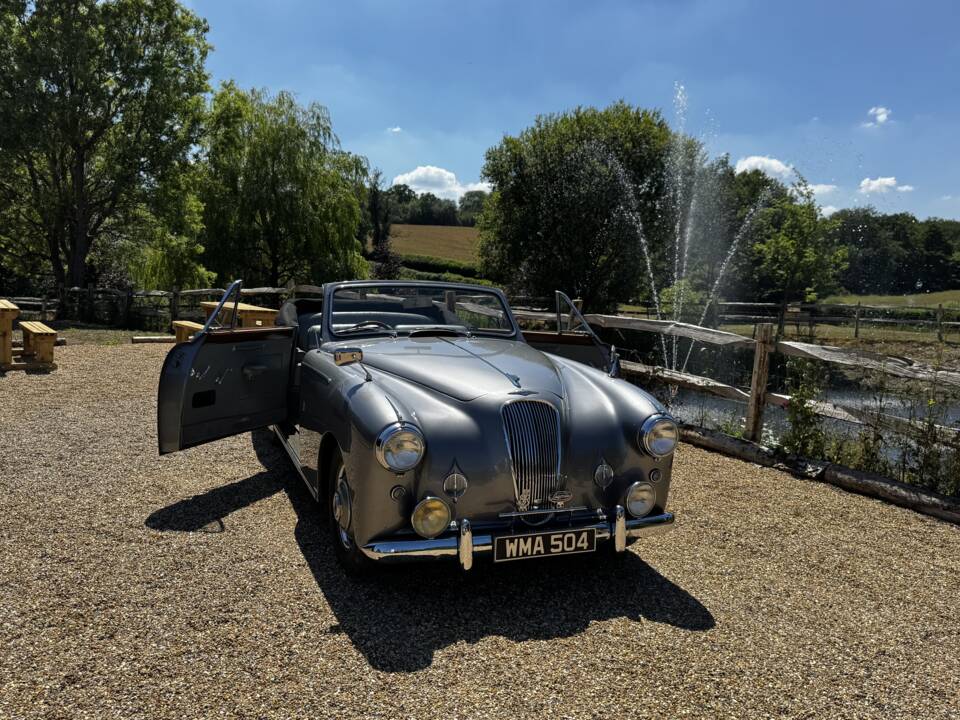 Imagen 15/41 de Lagonda 3 Litre MK I (1955)