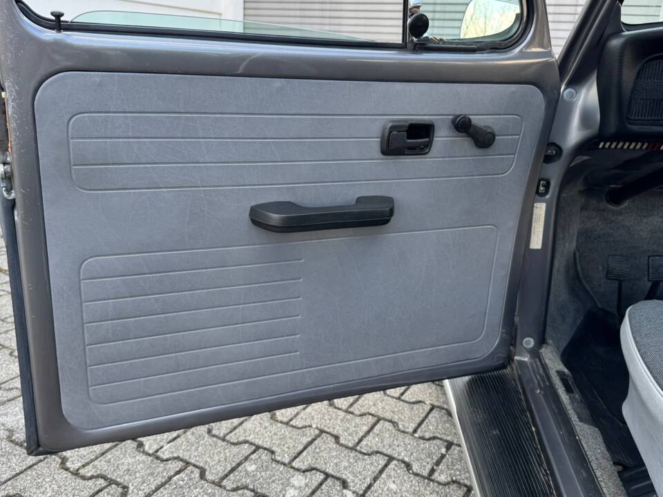 Bild 69/99 von Volkswagen Käfer 1200 Jubiläumsmodell (1985)