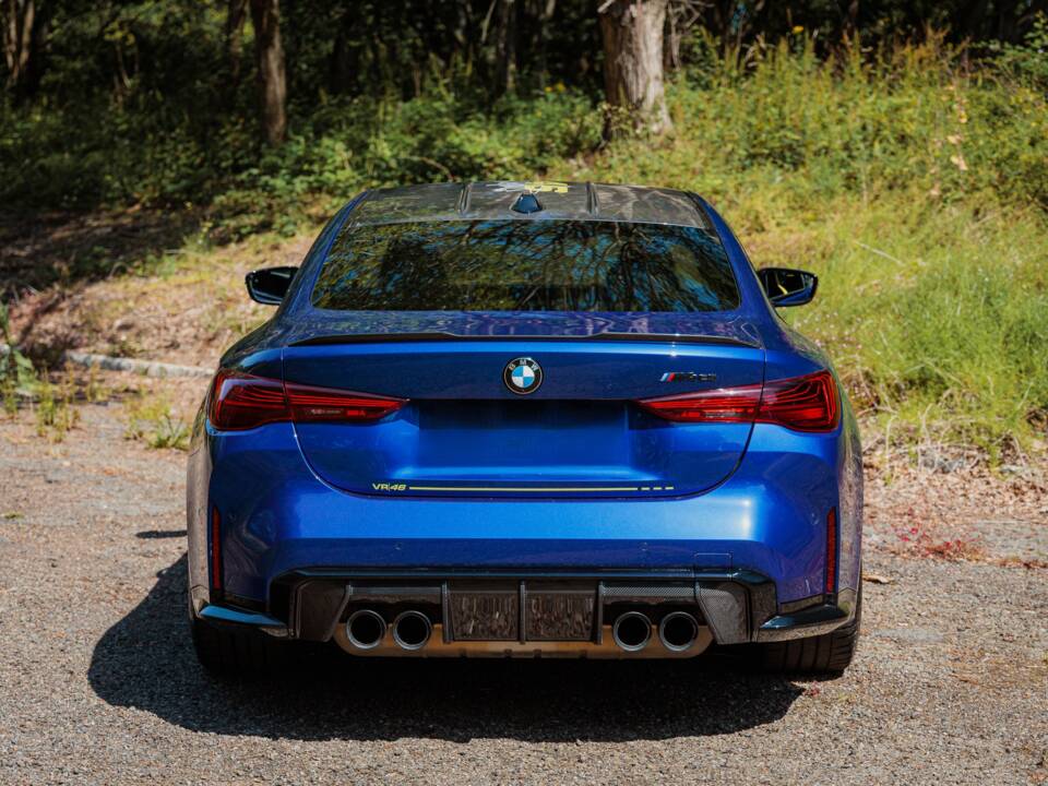 Image 16/47 of BMW M4 CS (2025)