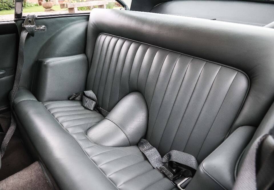 Afbeelding 21/30 van Aston Martin DB 4 (1959)