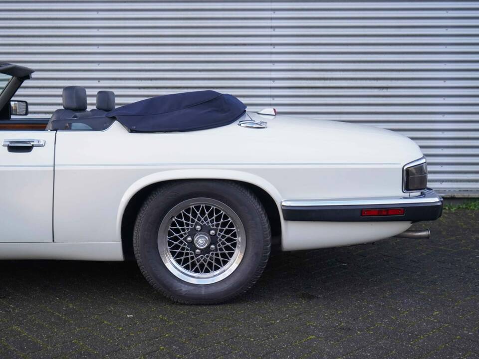 Immagine 6/8 di Jaguar XJS 5.3 V12 (1992)