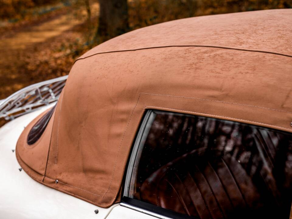Immagine 27/50 di Porsche 356 C 1600 (1964)
