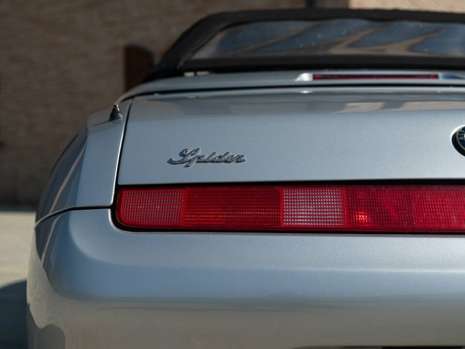 Bild 9/50 von Alfa Romeo Spider 2.0 Twin Spark 16V (1996)