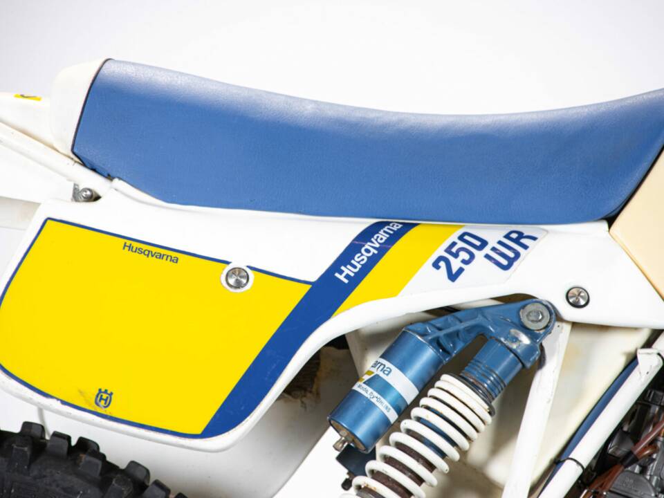 Image 31/50 of Husqvarna WR 250 (1985)