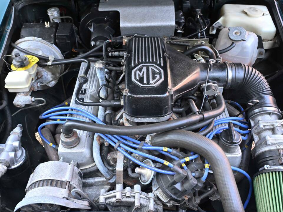 Bild 5/50 von MG RV8 (1995)