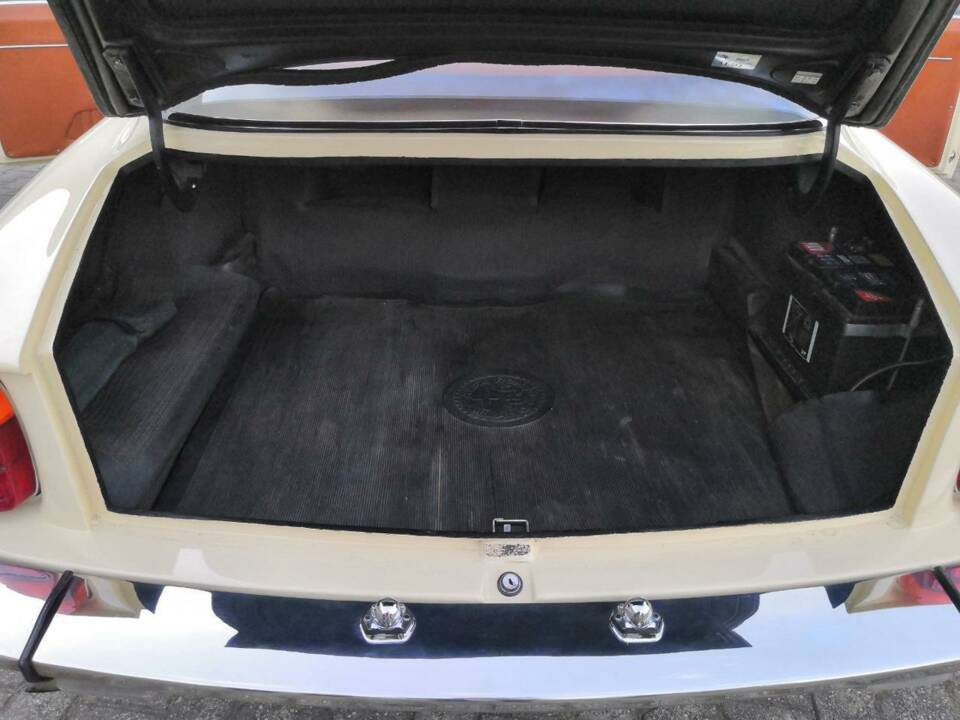 Image 22/29 of Alfa Romeo 2600 Sprint (1966)