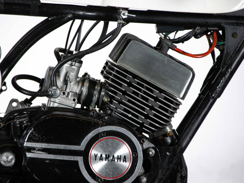 Imagen 32/50 de Yamaha 175 GP Special (1975)