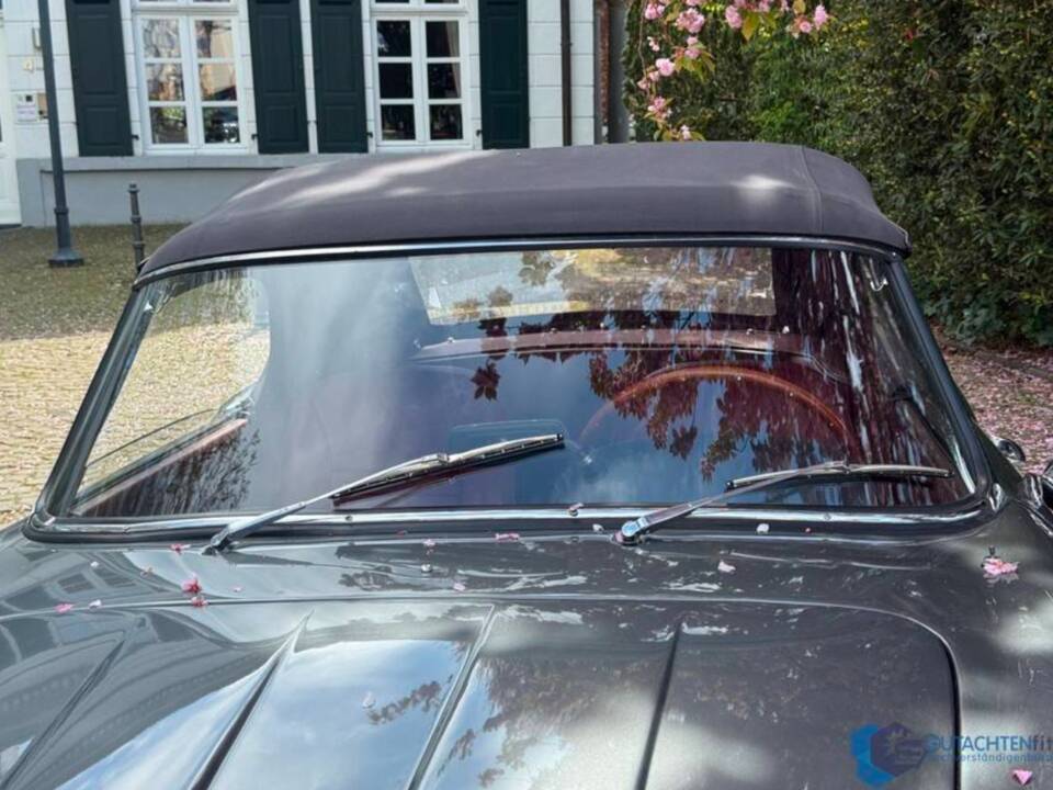 Bild 35/98 von Alfa Romeo 2000 Spider (1960)