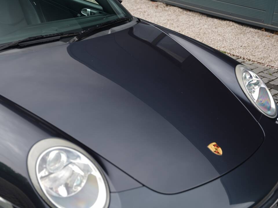 Bild 37/50 von Porsche 911 Carrera 4S (2007)