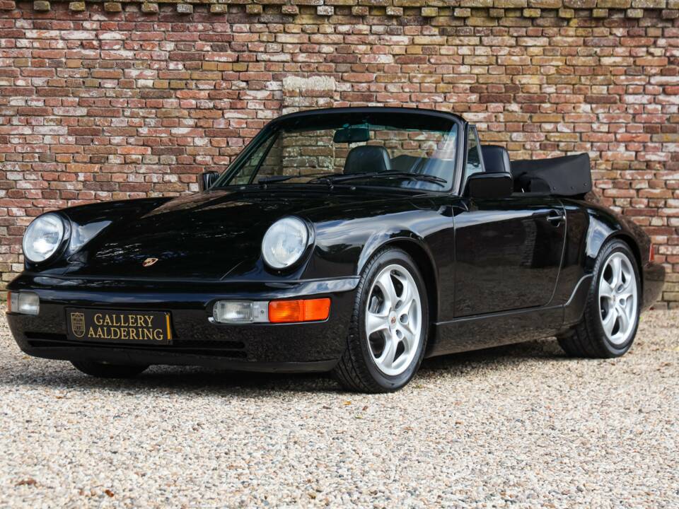 Image 26/50 de Porsche 911 Carrera 2 (1991)