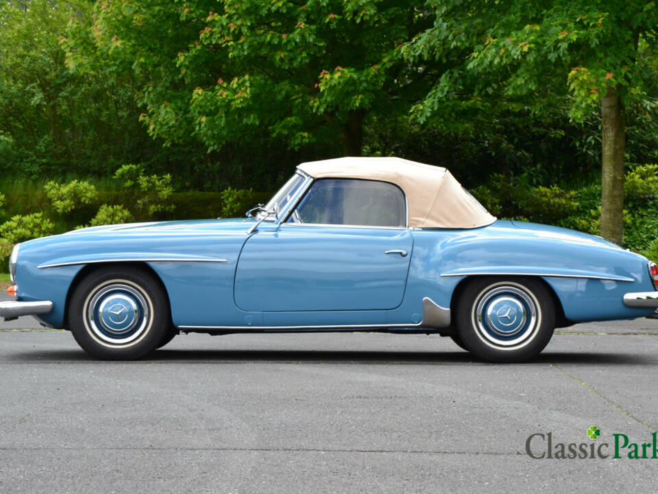 Image 6/50 of Mercedes-Benz 190 SL (1961)