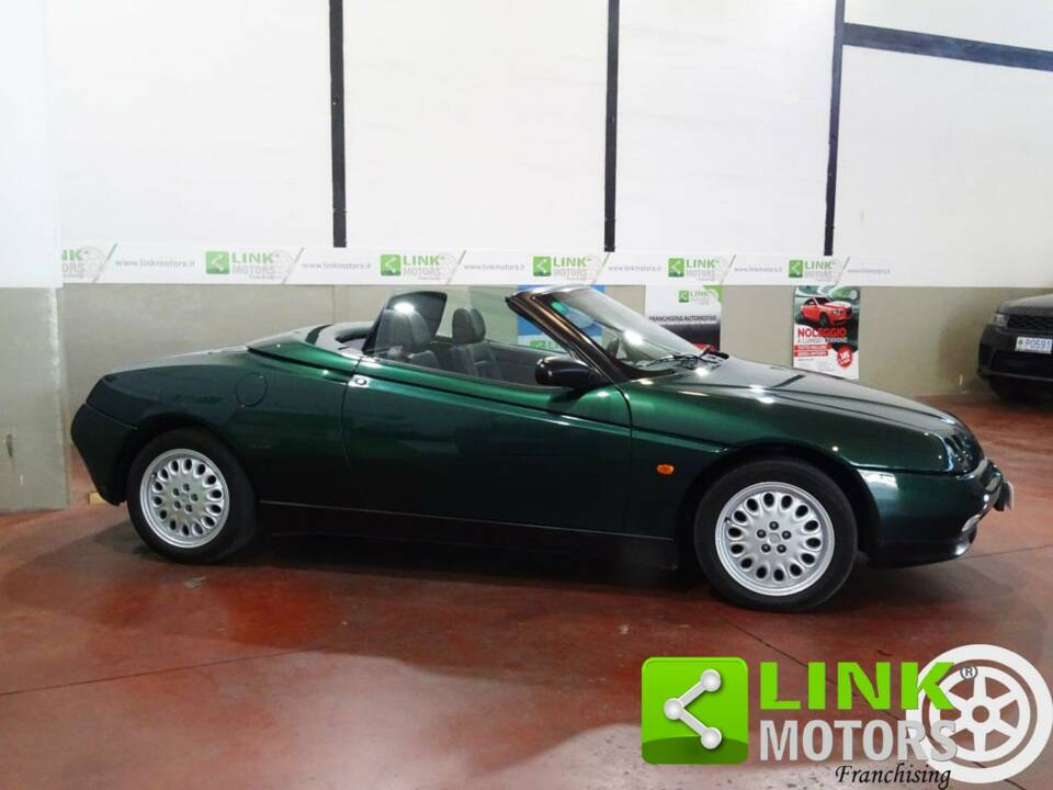 Imagen 5/10 de Alfa Romeo Spider 2.0 Twin Spark 16V (1995)