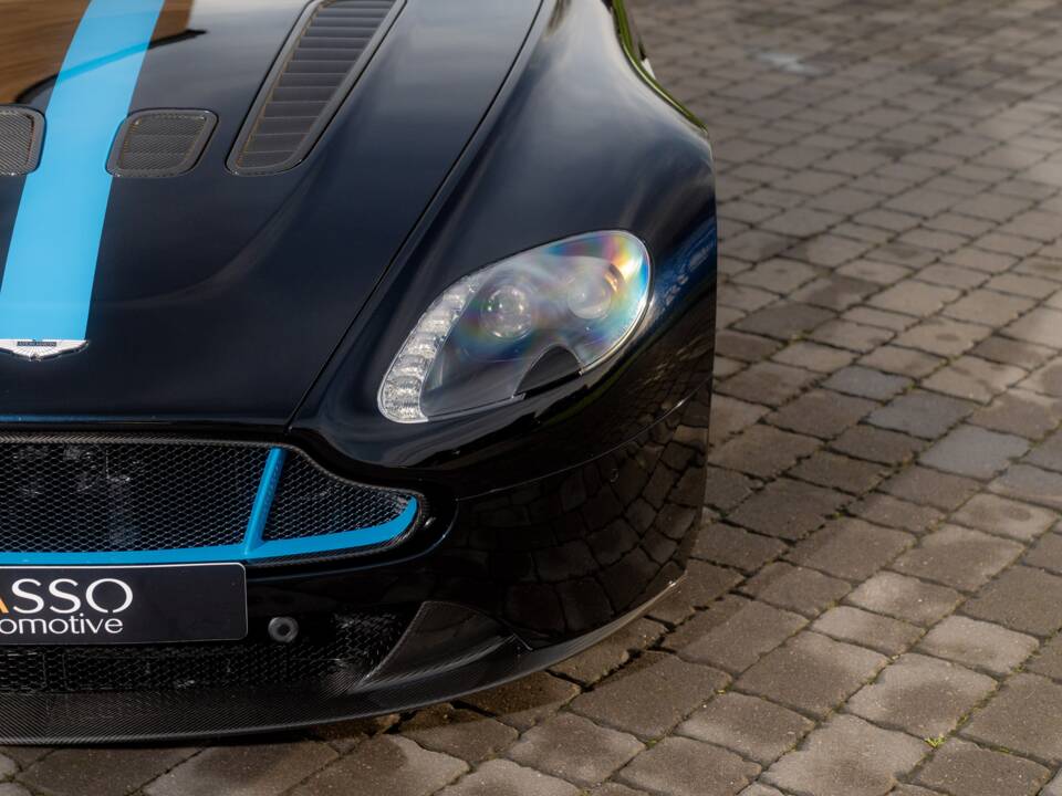 Bild 17/77 von Aston Martin V12 Vantage AMR (2018)