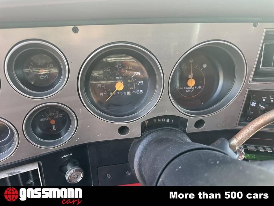 Image 10/15 de Chevrolet Suburban (1987)