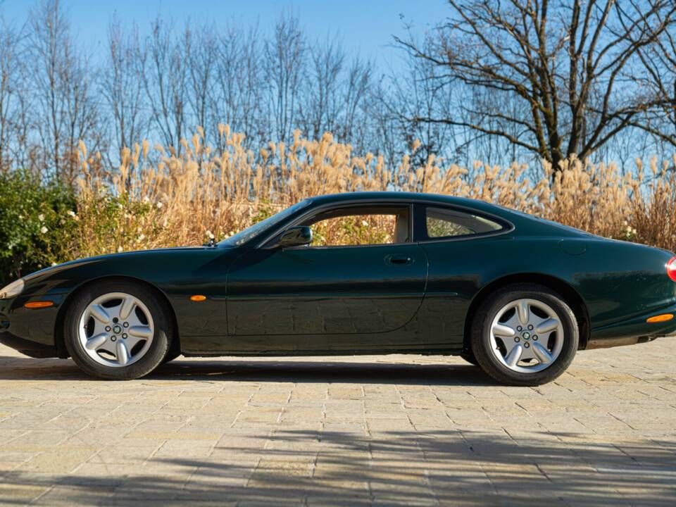Bild 4/50 von Jaguar XK8 4.0 (1998)