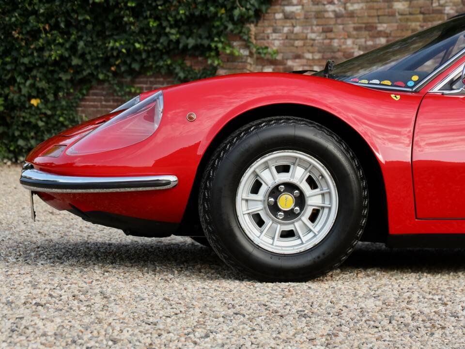 Image 36/50 of Ferrari Dino 246 GTS (1974)