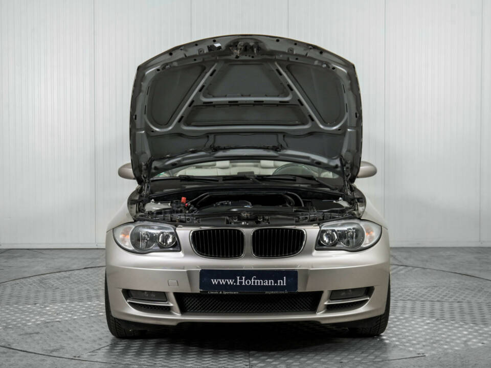 Image 40/50 of BMW 118i (2008)