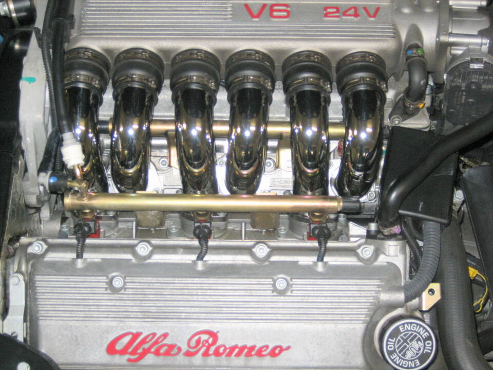 Image 8/21 de Alfa Romeo Spider 3.2 V6 24V (2004)