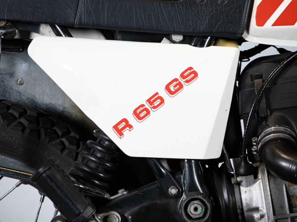 Image 34/50 of BMW R 65 GS (1989)