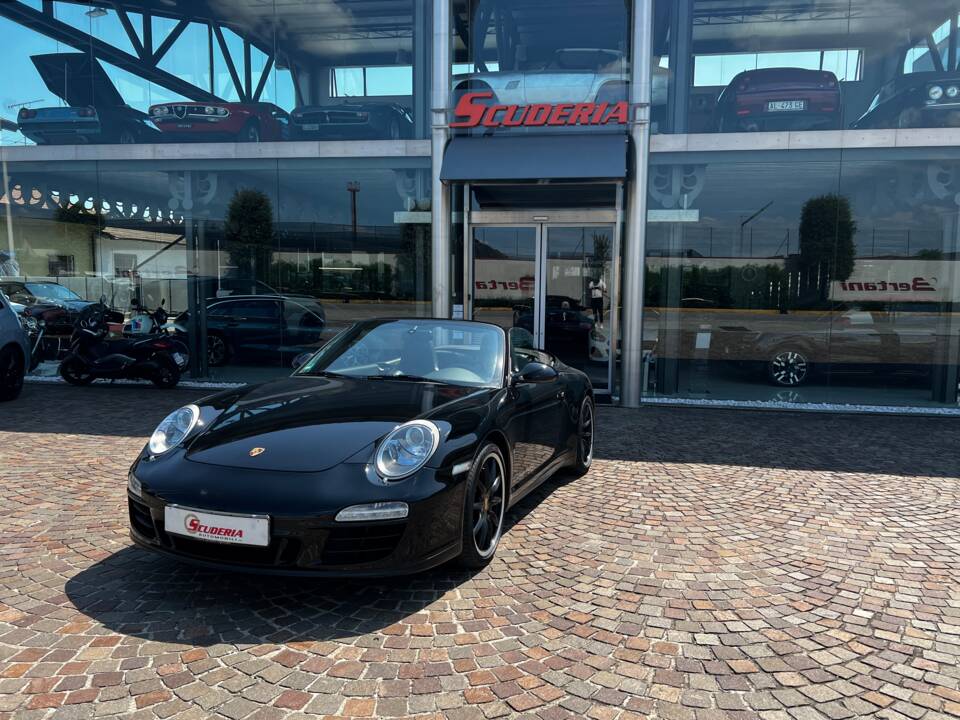 Bild 2/27 von Porsche 911 Carrera 4 GTS (2011)