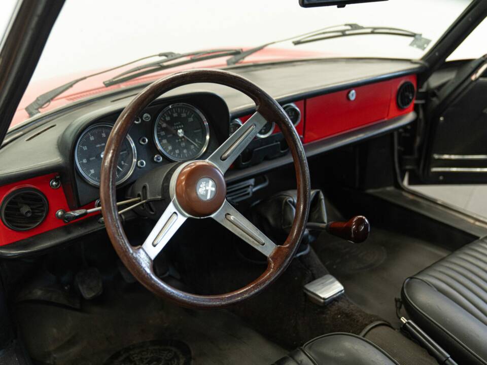 Imagen 40/50 de Alfa Romeo 1600 Spider (1972)