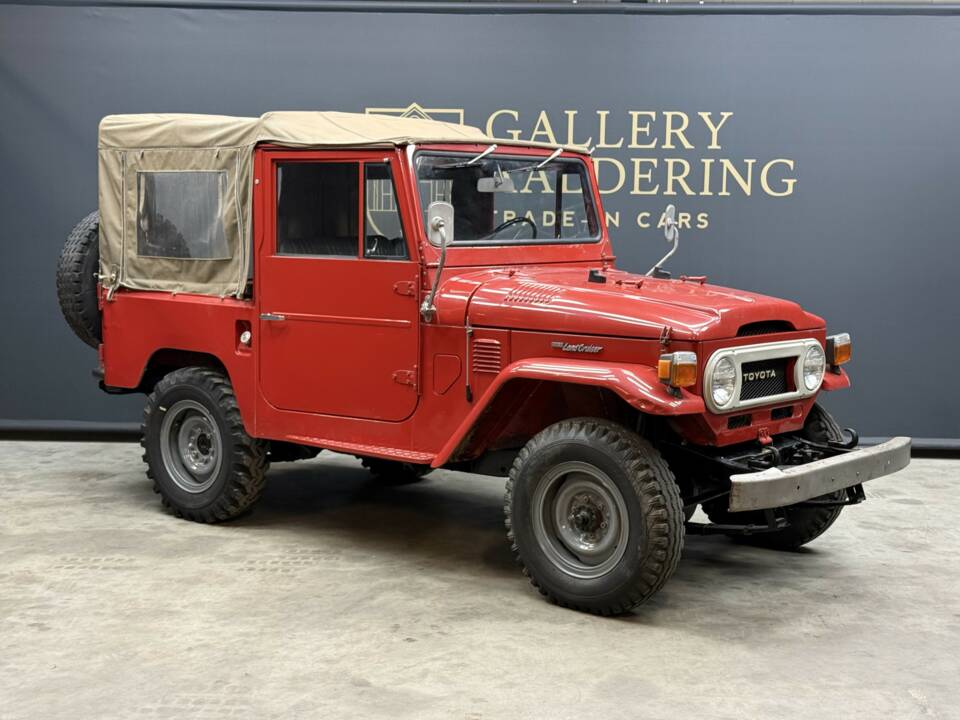 Immagine 46/50 di Toyota Land Cruiser FJ 40 (1975)