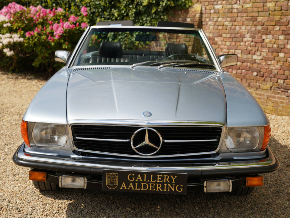 Bild 41/50 von Mercedes-Benz 280 SL (1984)