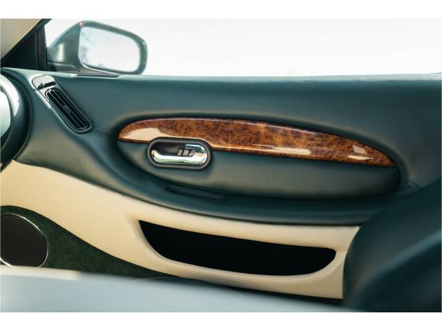 Image 22/43 of Aston Martin DB 7 GTA (2003)