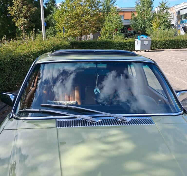 Bild 6/8 von Mercedes-Benz 280 S (1978)