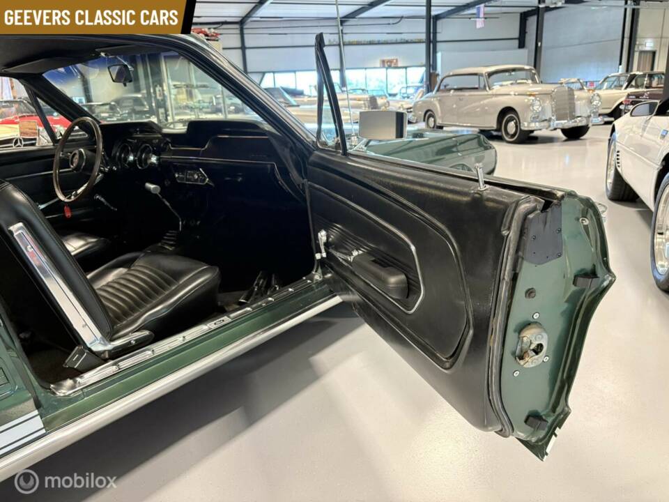 Image 20/25 of Ford Mustang 390 (1967)
