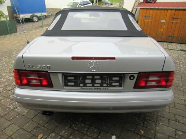 Bild 3/13 von Mercedes-Benz SL 320 (2000)
