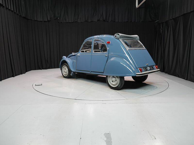 Image 3/15 de Citroën 2 CV (1964)