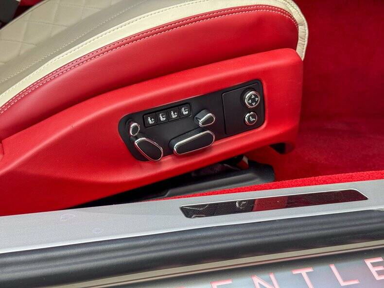 Bild 38/44 von Bentley Continental GT V8 (2020)