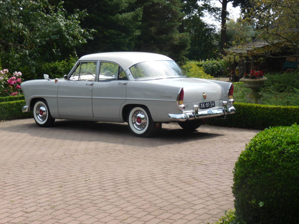 Afbeelding 9/10 van SIMCA Vedette Versailles (1958)