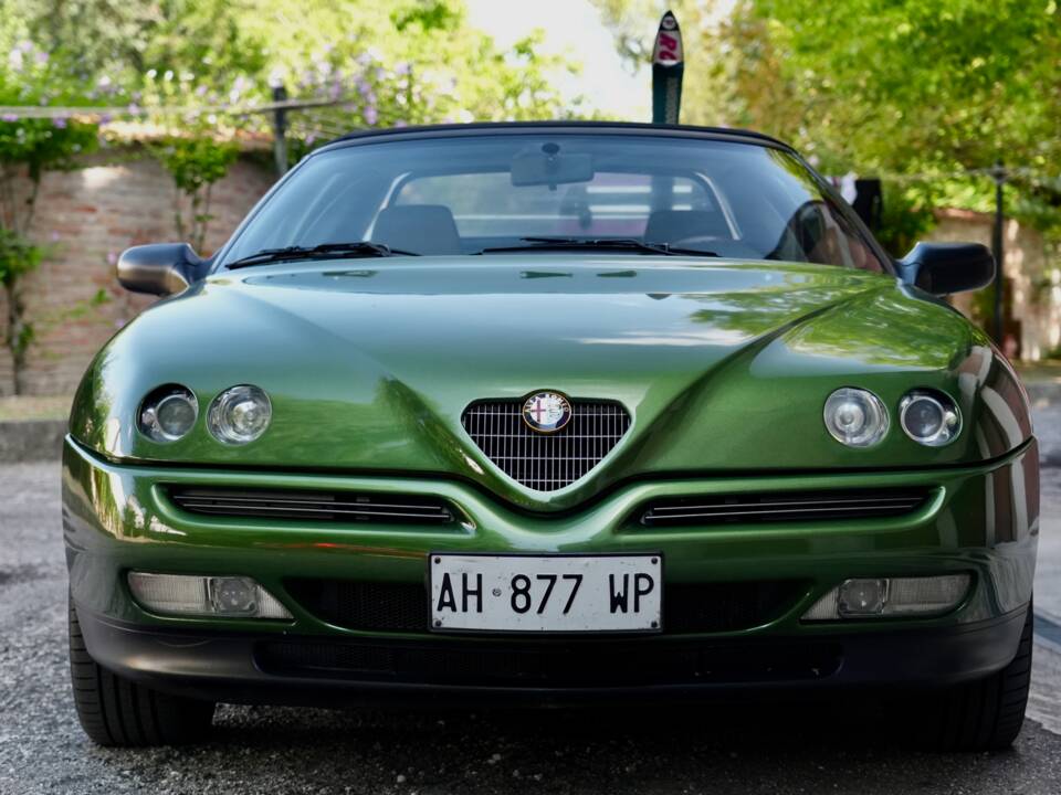 Bild 15/43 von Alfa Romeo Spider 2.0 Twin Spark 16V (1995)