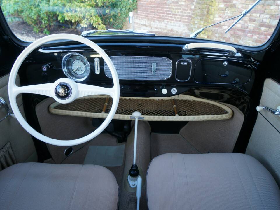 Image 28/50 of Volkswagen Beetle 1200 Standard "Oval" (1955)
