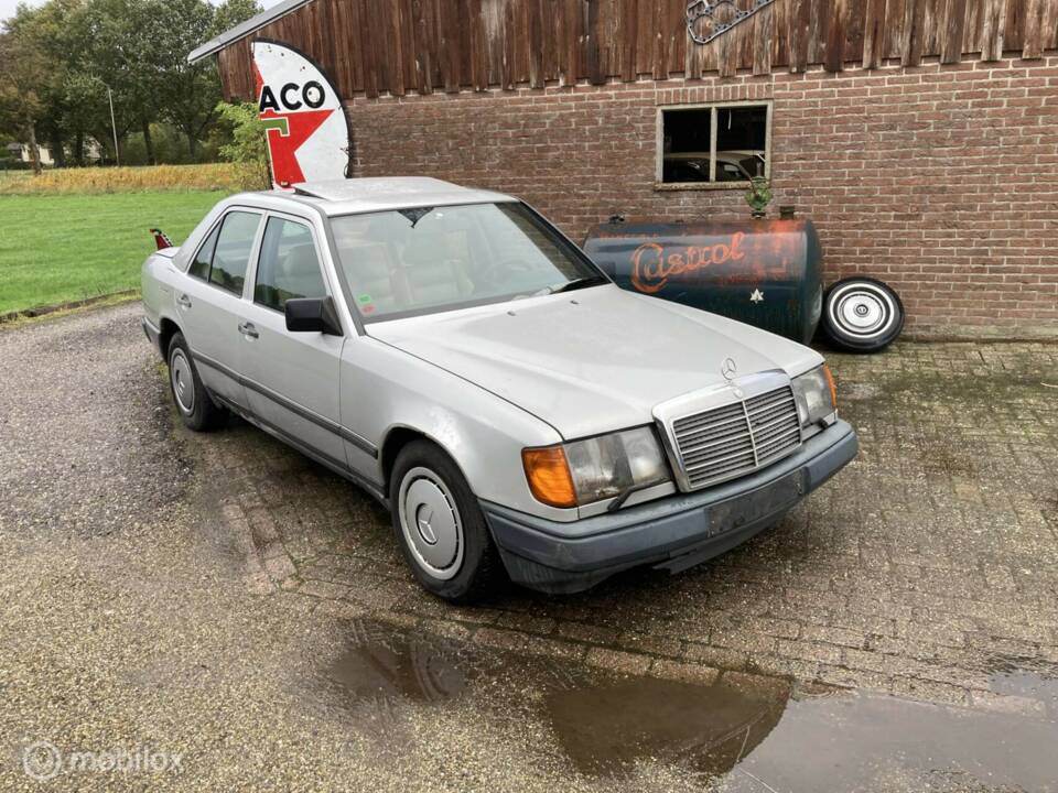 Bild 41/41 von Mercedes-Benz 300 D (1987)