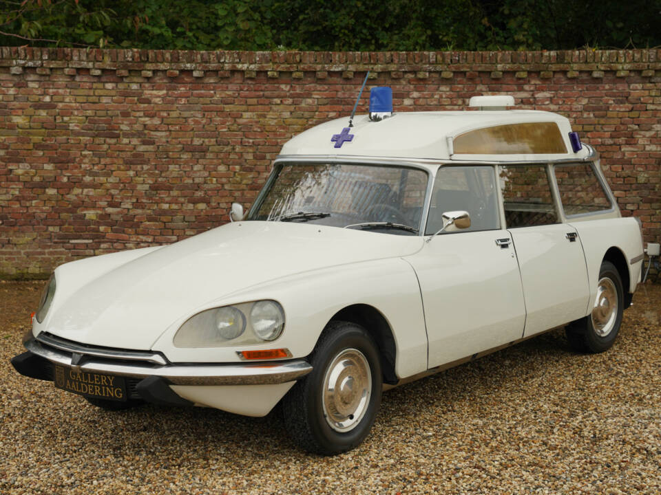 Afbeelding 8/50 van Citroën DS 20 Break (1973)