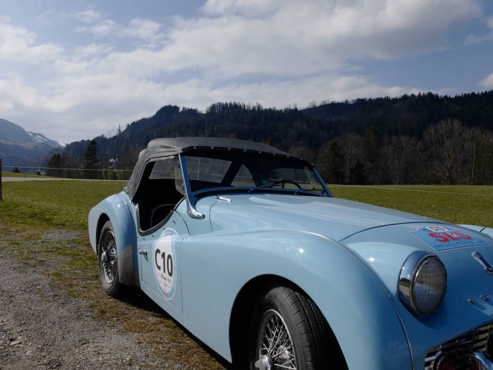 Image 9/42 of Triumph TR 3A (1960)