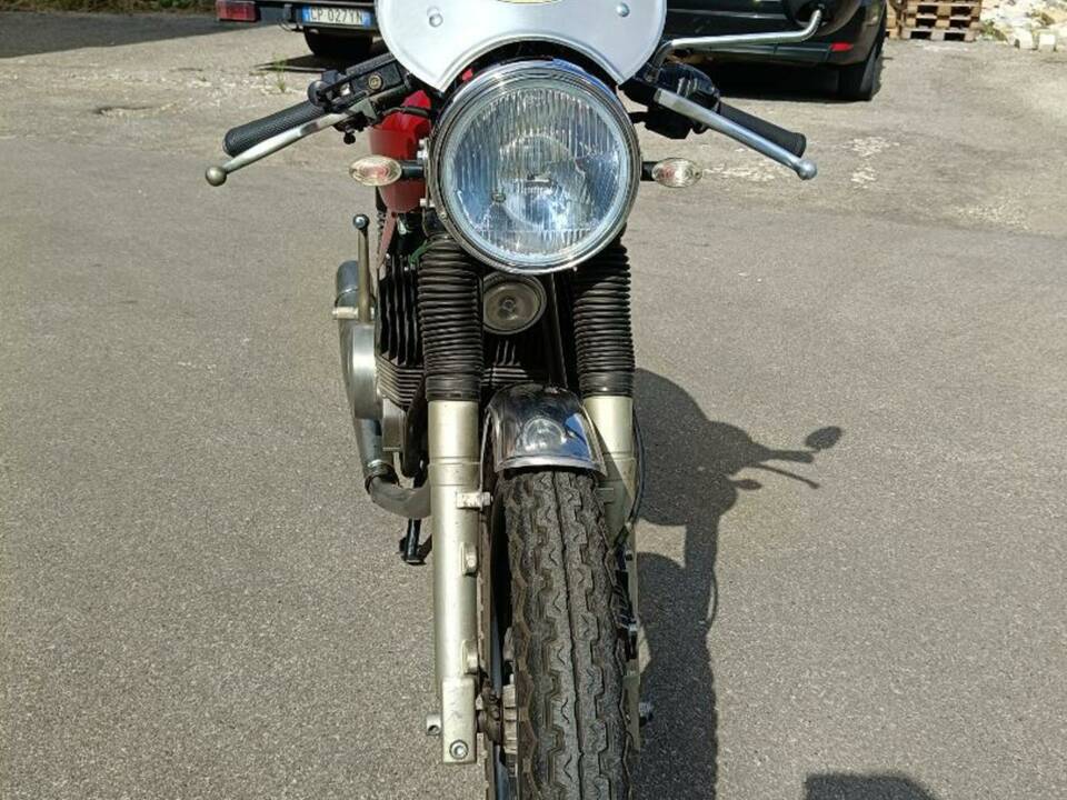 Immagine 41/45 di Moto Guzzi 254 (1976)