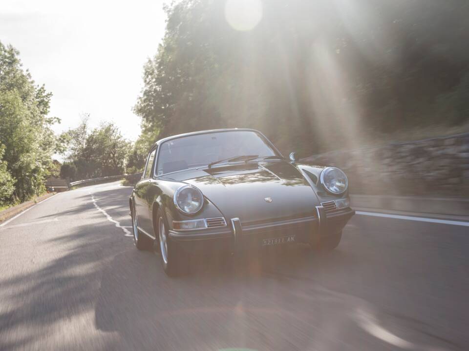 Bild 12/43 von Porsche 911 2.0 E (1969)