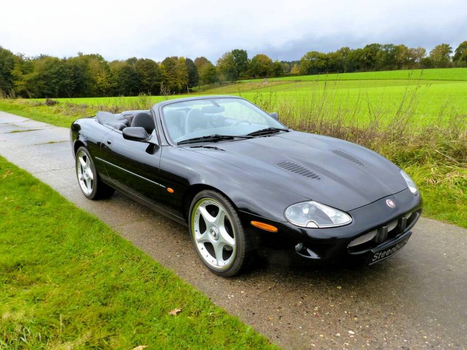 2000 Jaguar XKR Cabriolet