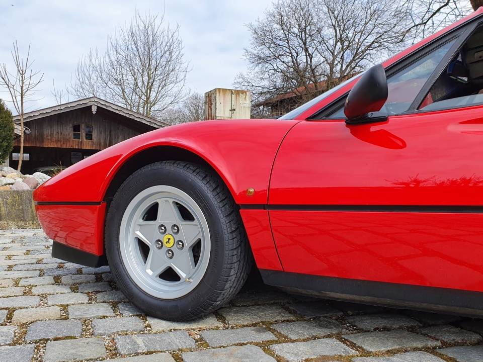 Bild 2/19 von Ferrari 208 GTS Turbo (1988)