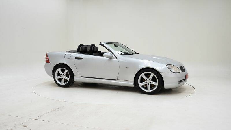 Image 3/15 de Mercedes-Benz SLK 230 Kompressor (1999)