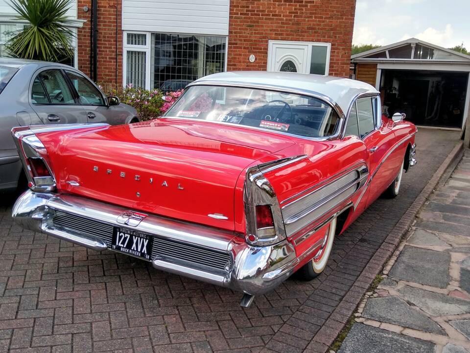 Afbeelding 47/52 van Buick Special Riviera Coupé (1958)