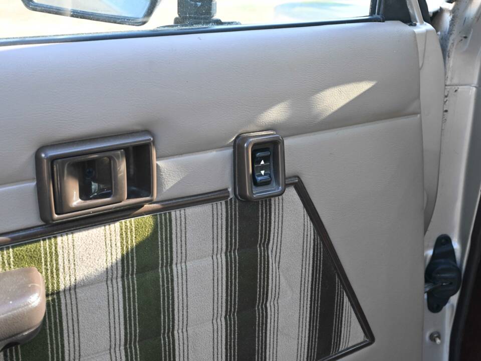 Bild 43/50 von Toyota Landcruiser Turbo LJ 70 (1989)