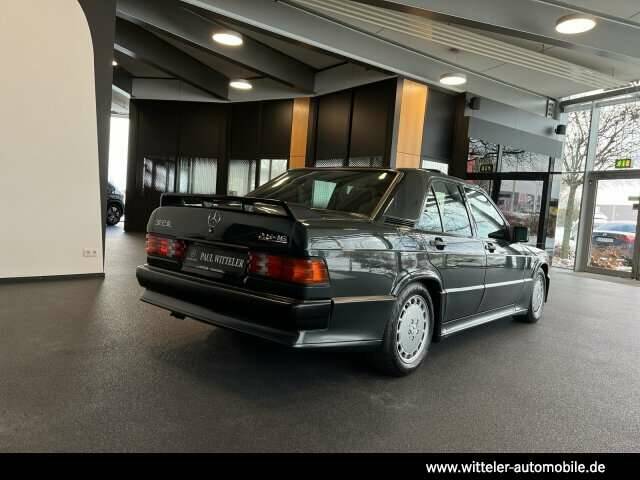 Bild 10/28 von Mercedes-Benz 190 E 2.5-16 (1990)